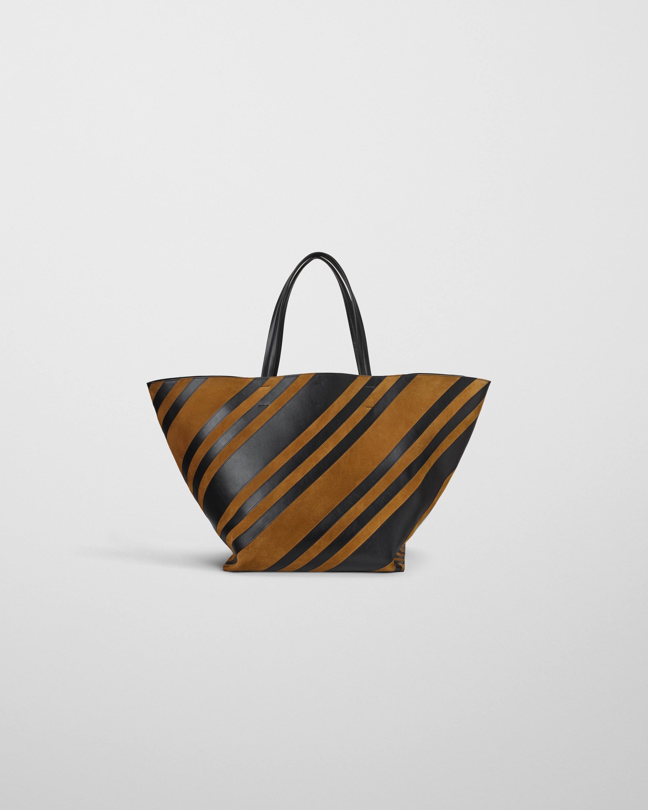 Front view of BASKET CABAS BAG in toffee and black leather and suede