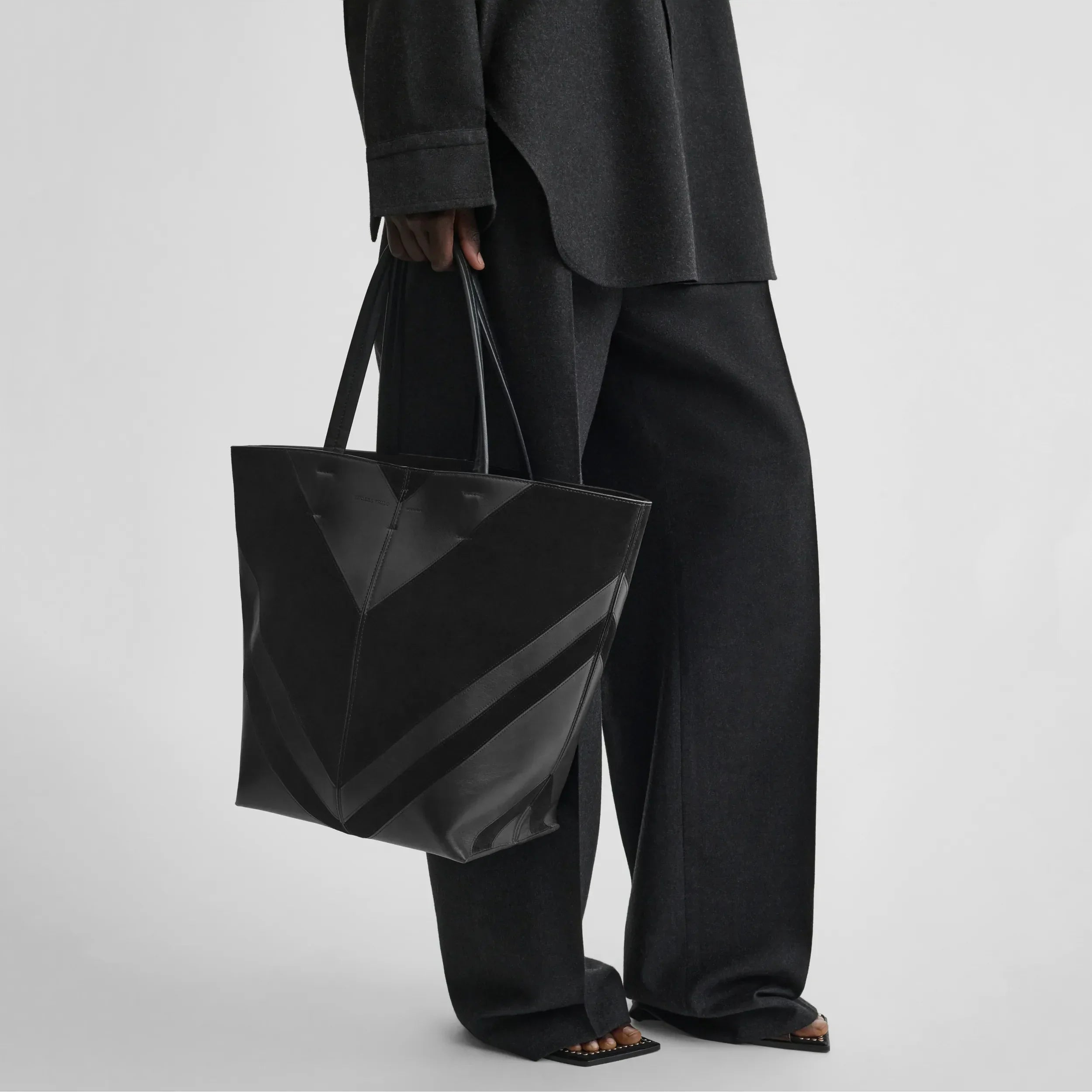 PHOEBE PHILO | POT CABAS | BLACK SUEDE LEATHER PHOEBE PHILO | POT CABAS | BLACK SUEDE LEATHER