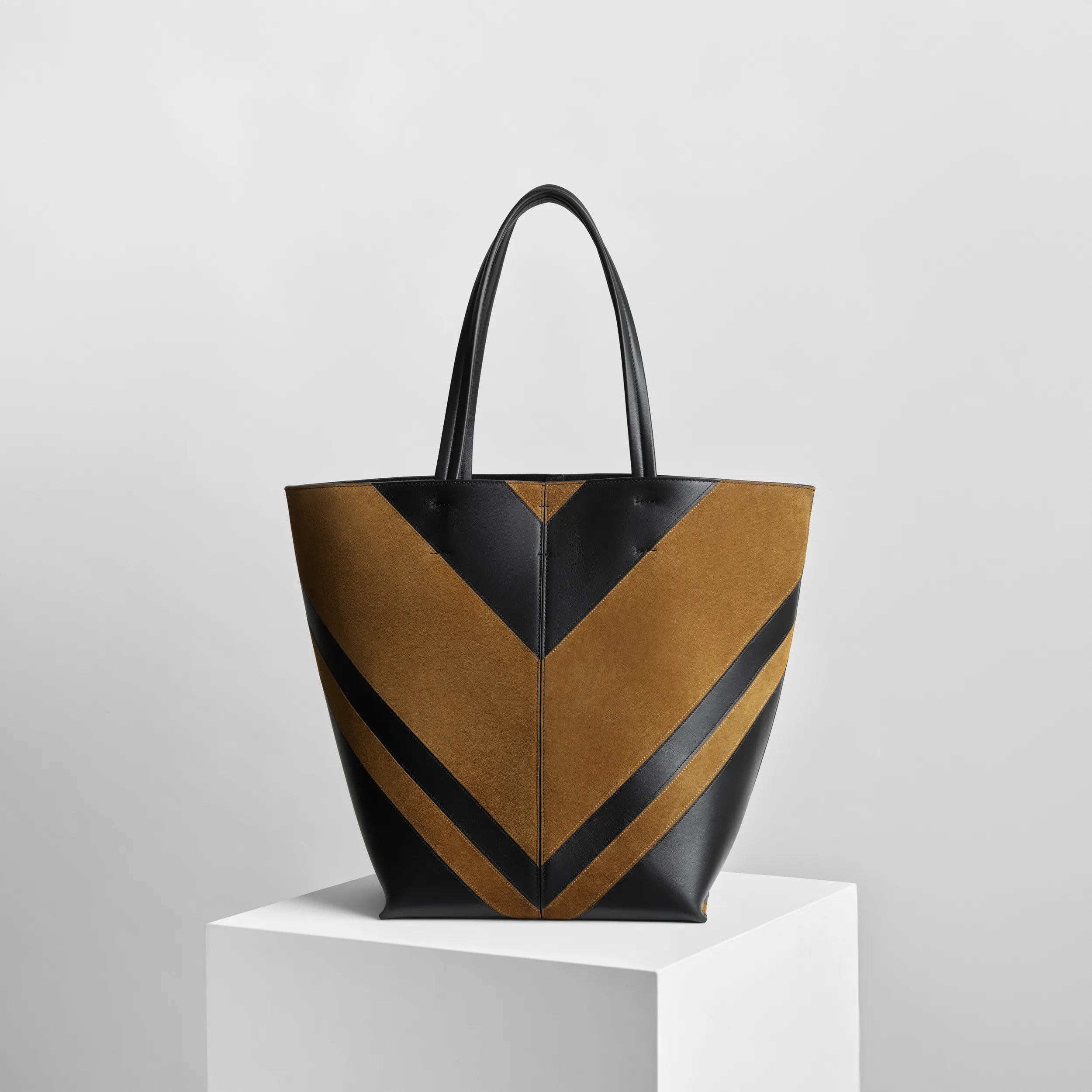 【PHOEBE PHILO】Basket Cabas ストライプ トートバッグ PHOEBE PHILO | POT CABAS | BLACK LEATHER AND TOFFEE SUEDE