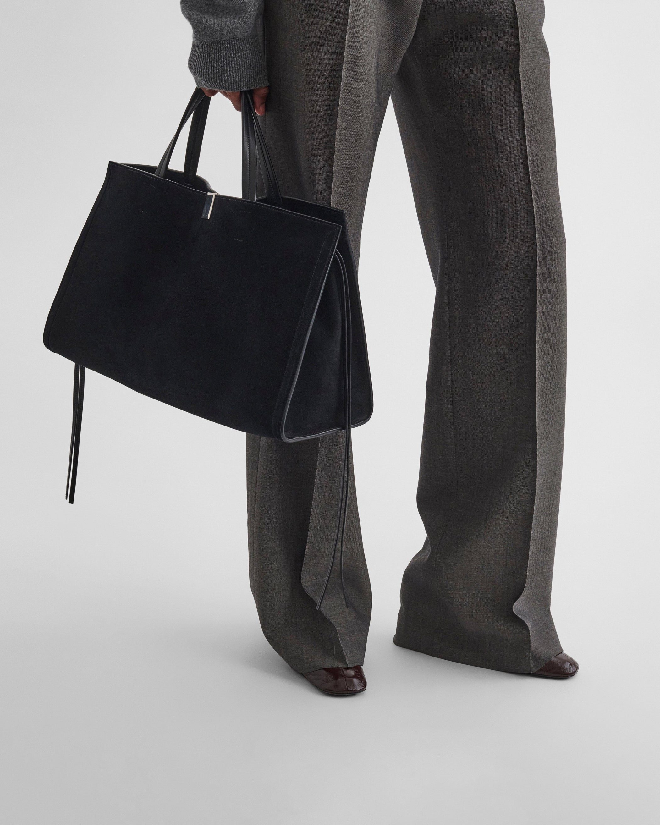 View of MEDIUM KIT CABAS in black suede