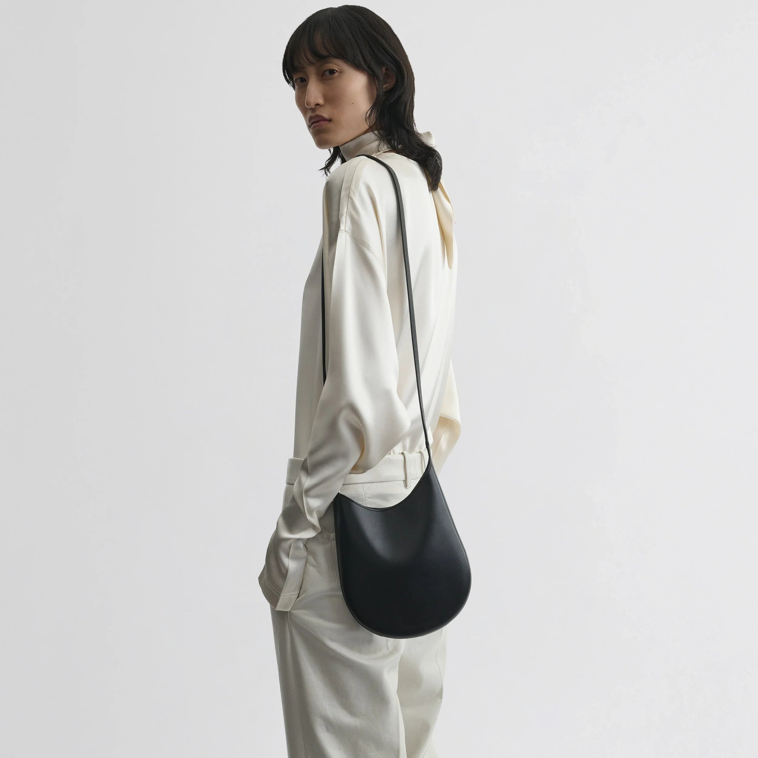 PHOEBE PHILO | MINI BEAN SLING | BLACK LEATHER PHOEBE PHILO | MINI BEAN SLING | BLACK LEATHER