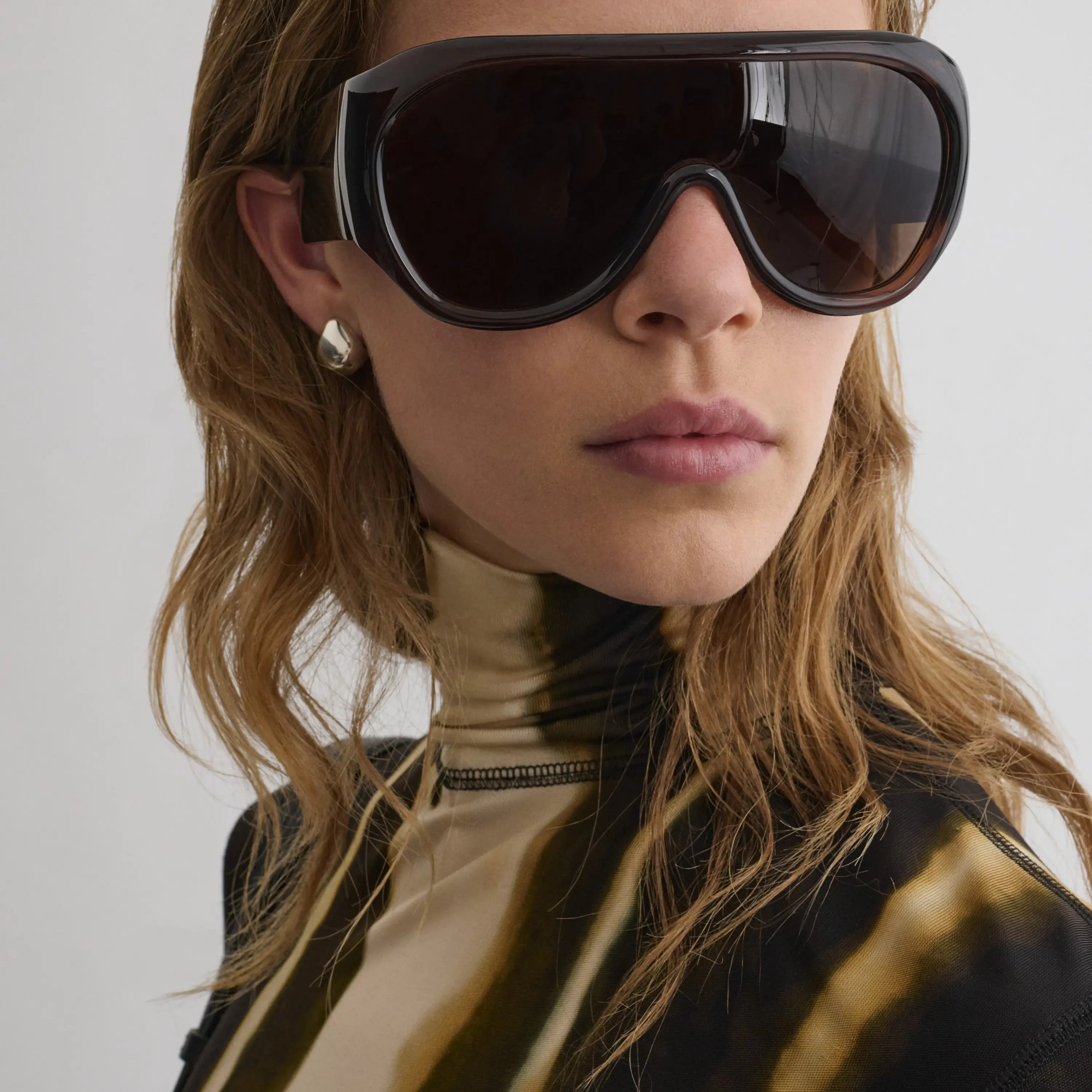PHOEBE PHILO オーバーサイズフレームサングラス PHOEBE PHILO | BOMBÉ OVERSIZE FRAME SUNGLASSES | BROWN ACETATE