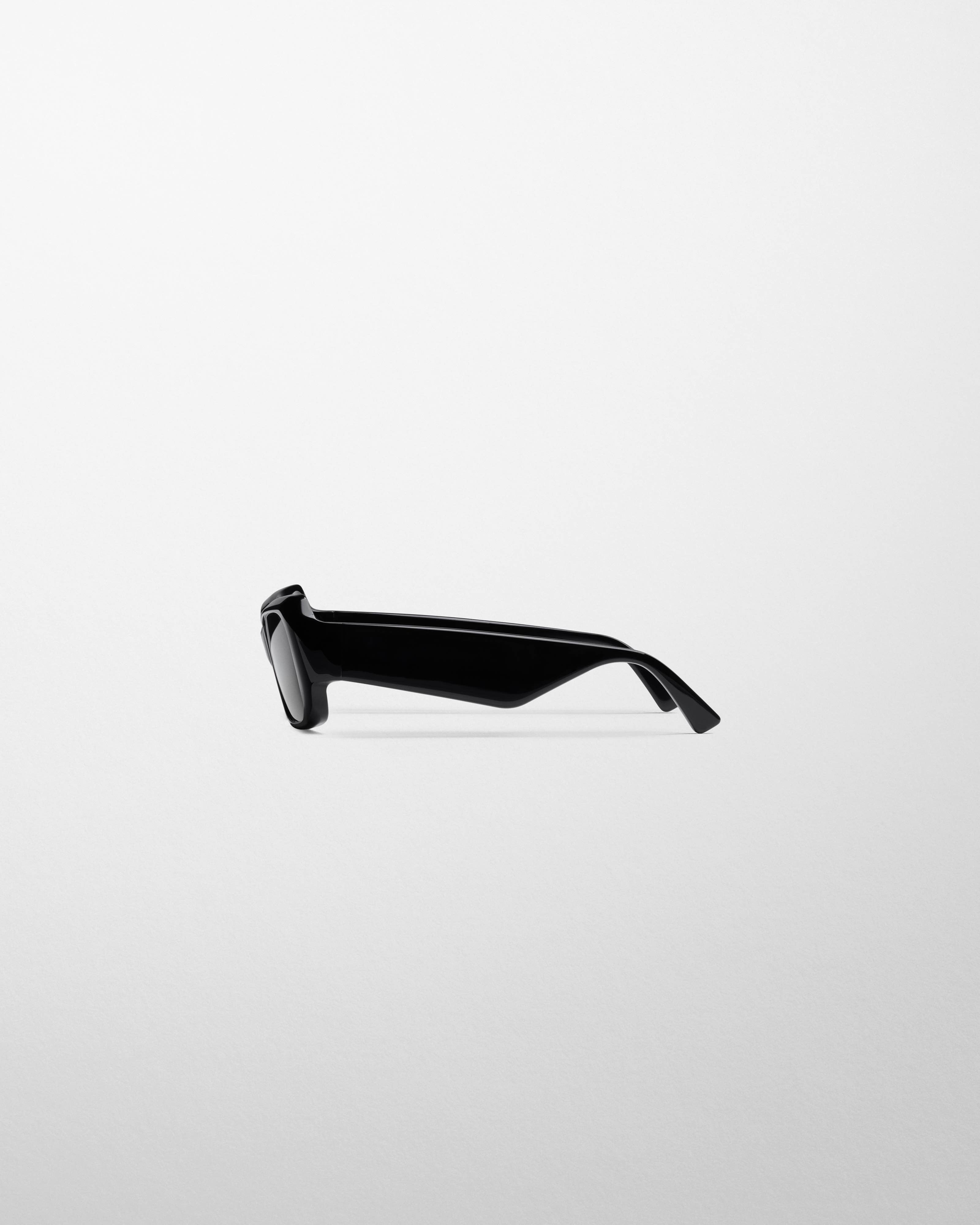 PHOEBE PHILO US | SCORE SUNGLASSES | black acetate