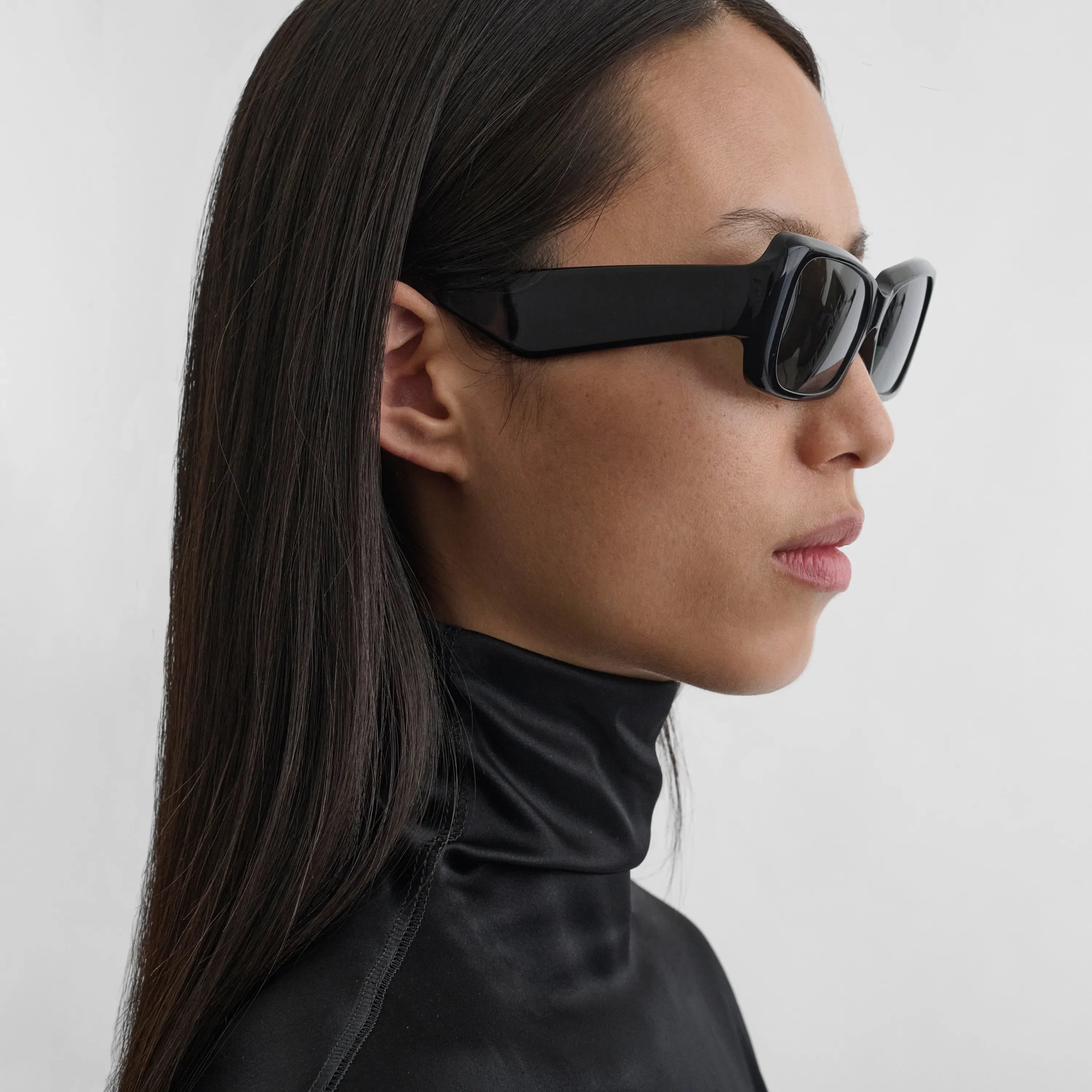 海外希少【PHOEBE PHILO】スコアサングラス 2カラー PHOEBE PHILO | SCORE SUNGLASSES | BLACK ACETATE