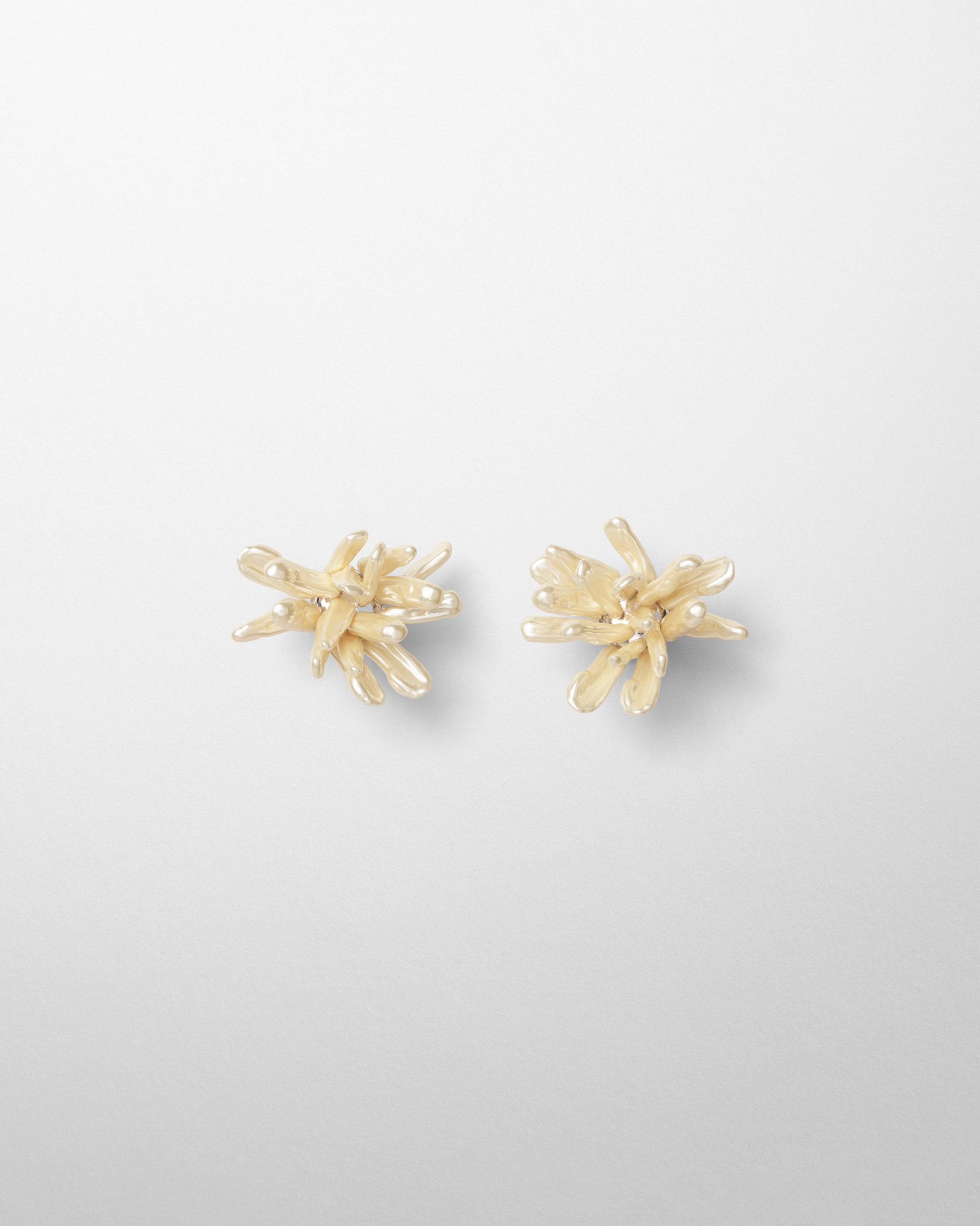 Front view of CLUSTER EARRINGS in gold