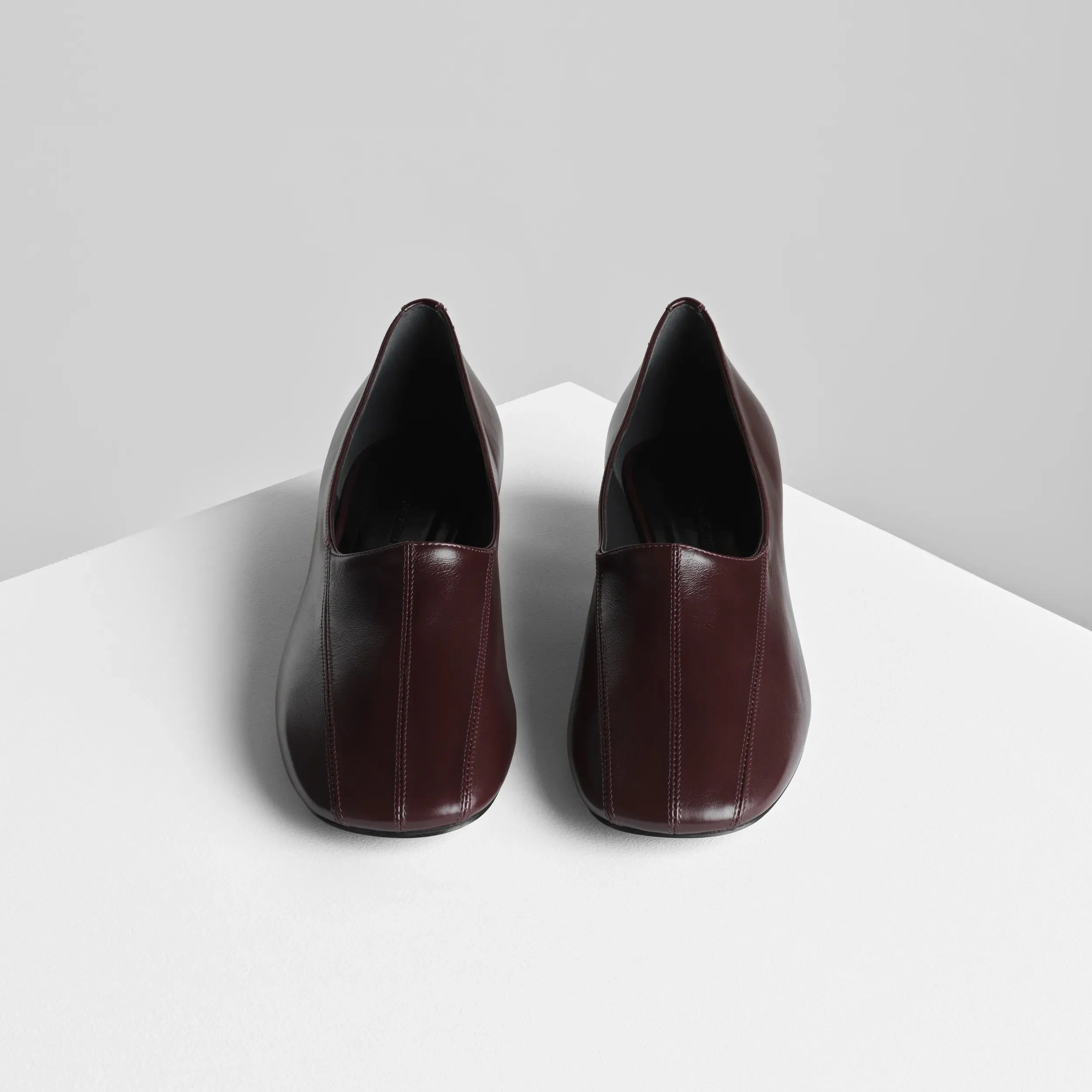 PHOEBE PHILO | CLUB SLIPPER | OXBLOOD SHINY LEATHER