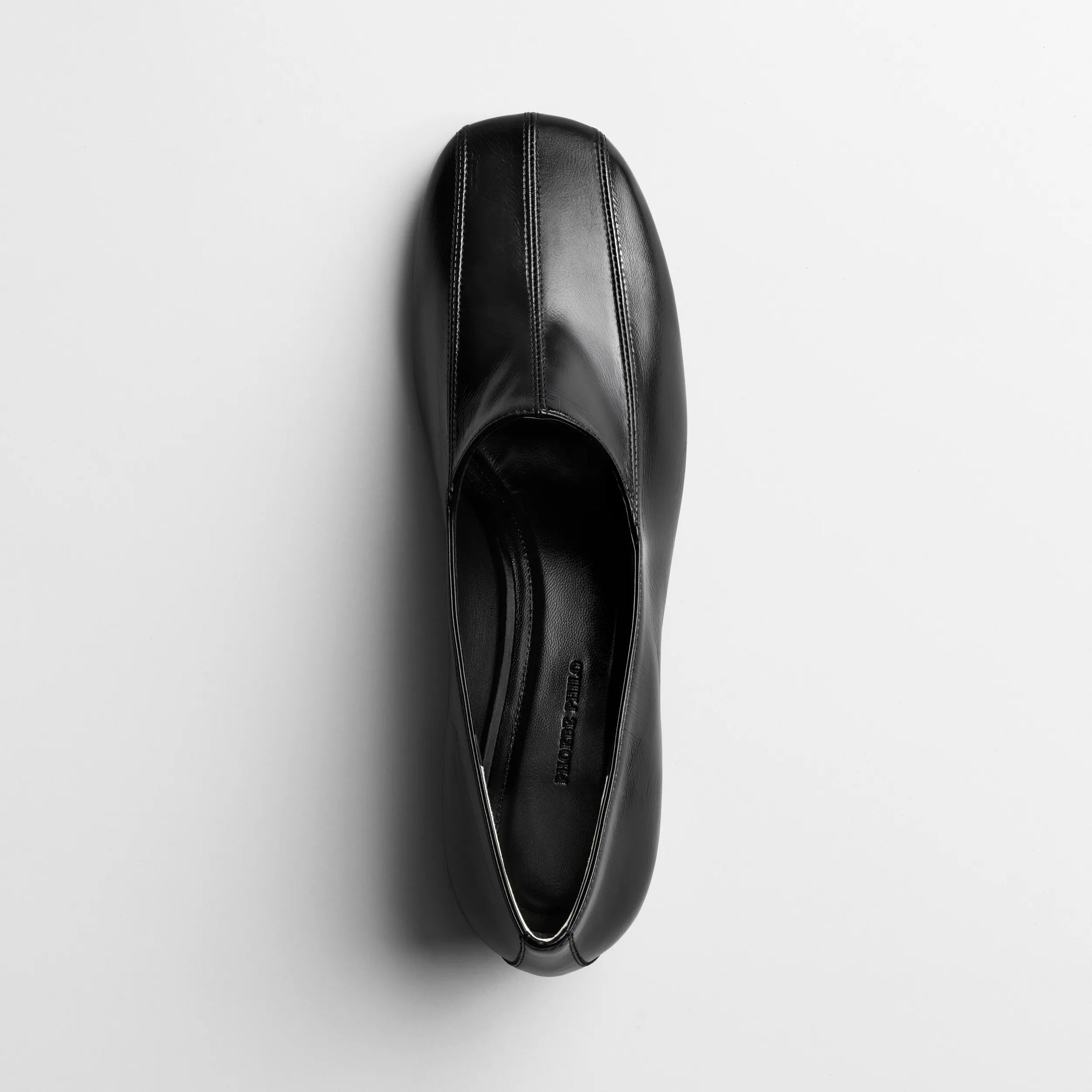 CLUB SLIPPER | black shiny leather