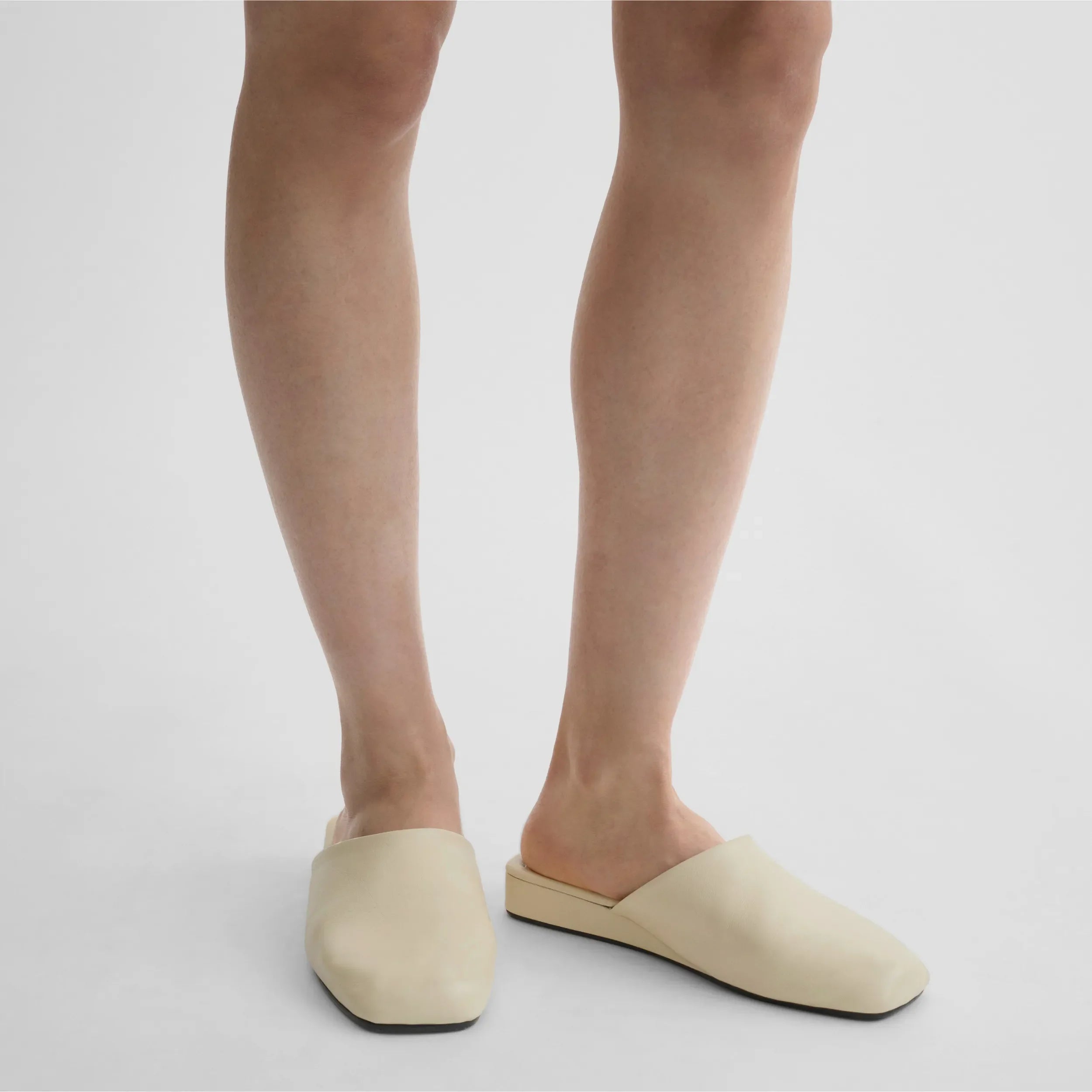 【PHOEBE PHILO】ローブスライド クリーム 大人エレガント PHOEBE PHILO | ROBE SLIDE | CREAM LEATHER