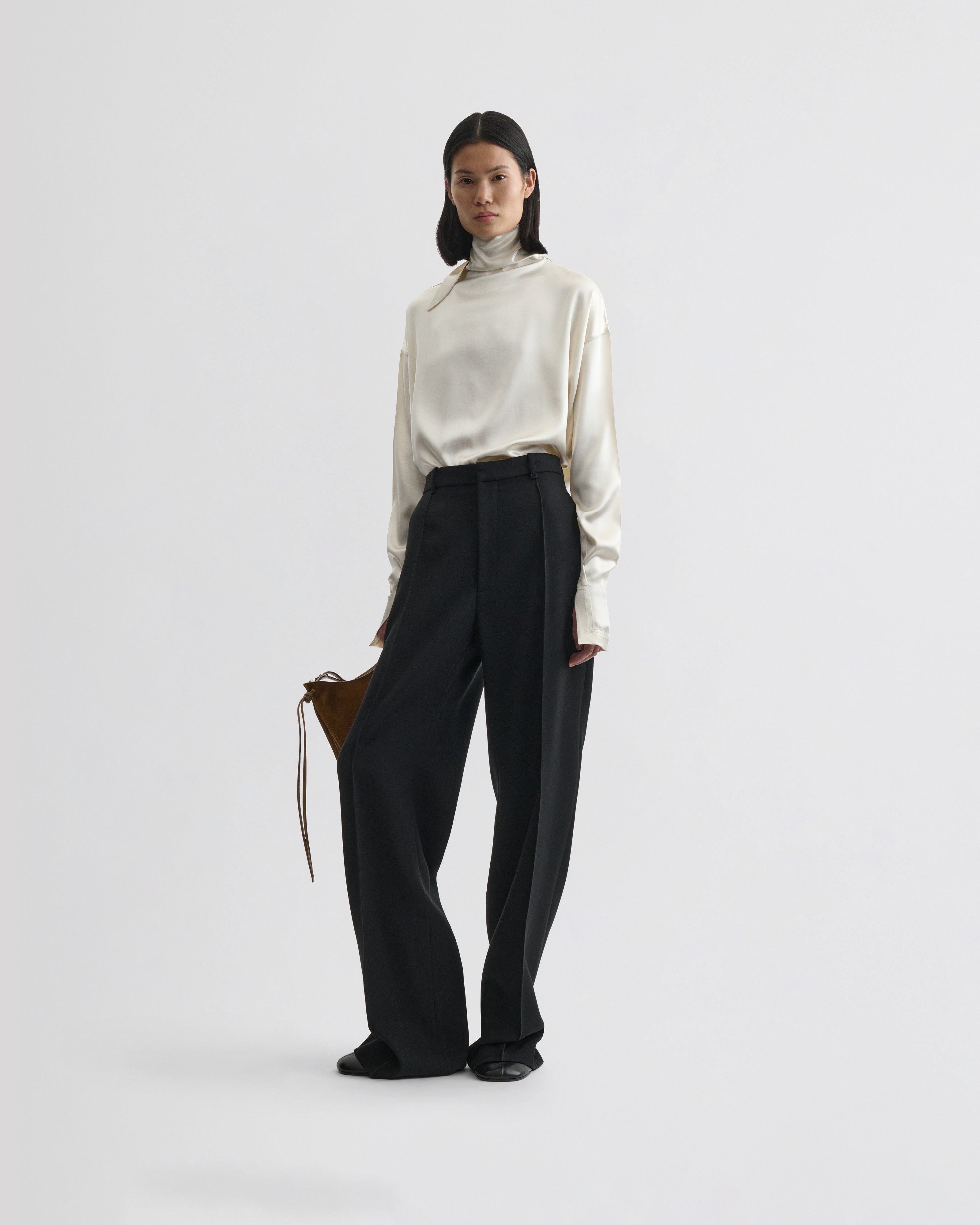 PHOEBE PHILO | LIQUID KNOT COLLAR TOP | CREAM SILK
