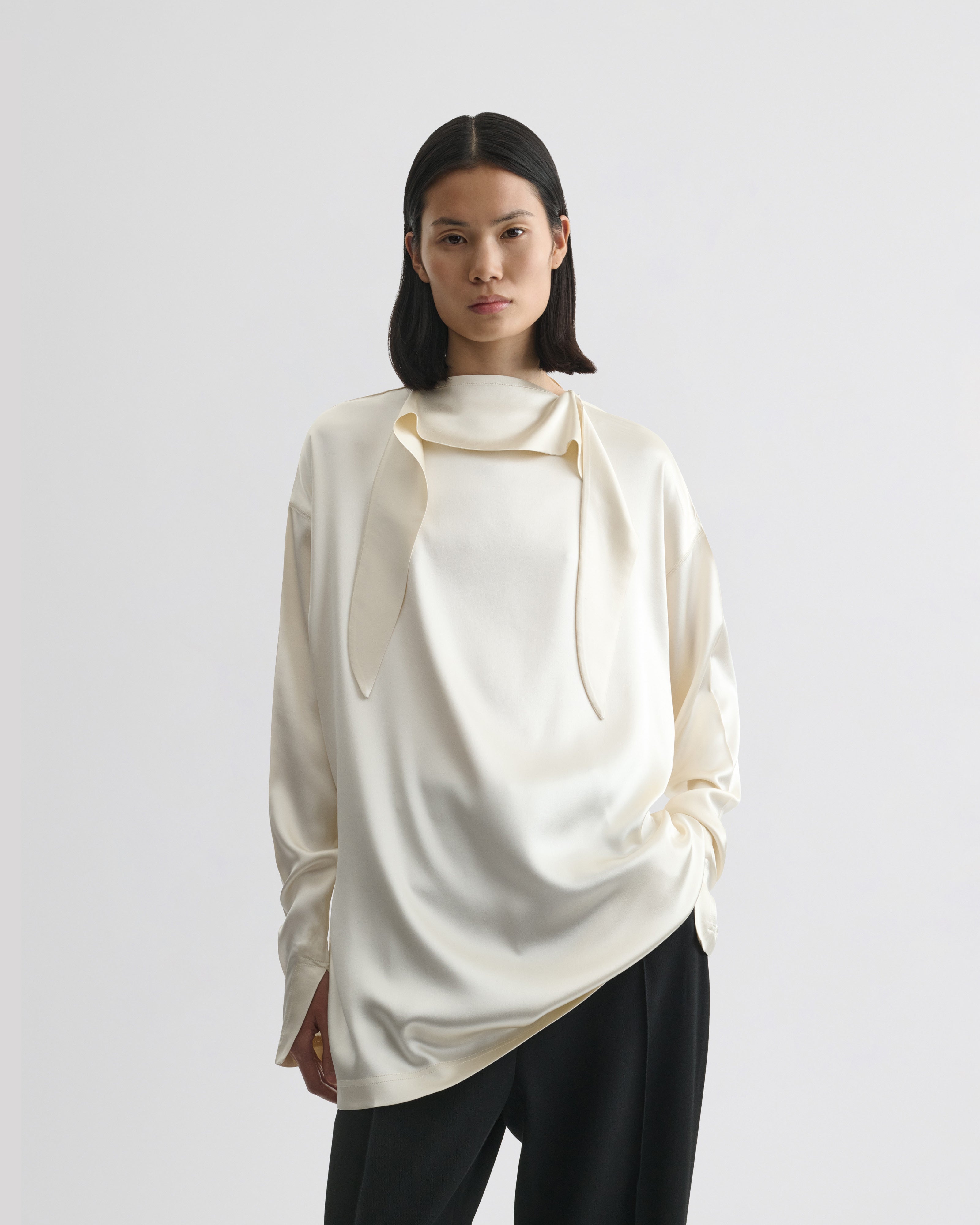 PHOEBE PHILO | LIQUID KNOT COLLAR TOP | CREAM SILK