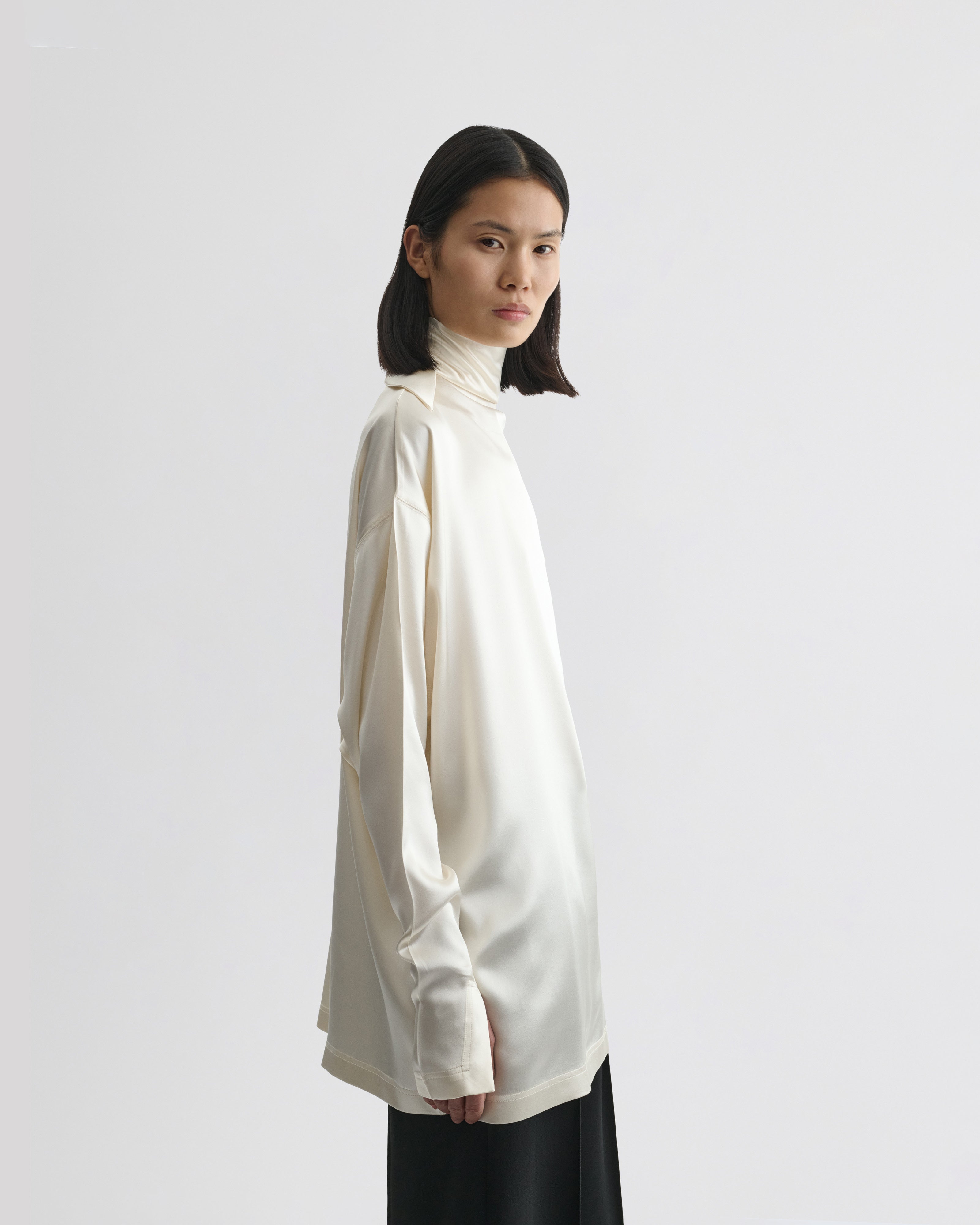 PHOEBE PHILO | LIQUID KNOT COLLAR TOP | CREAM SILK