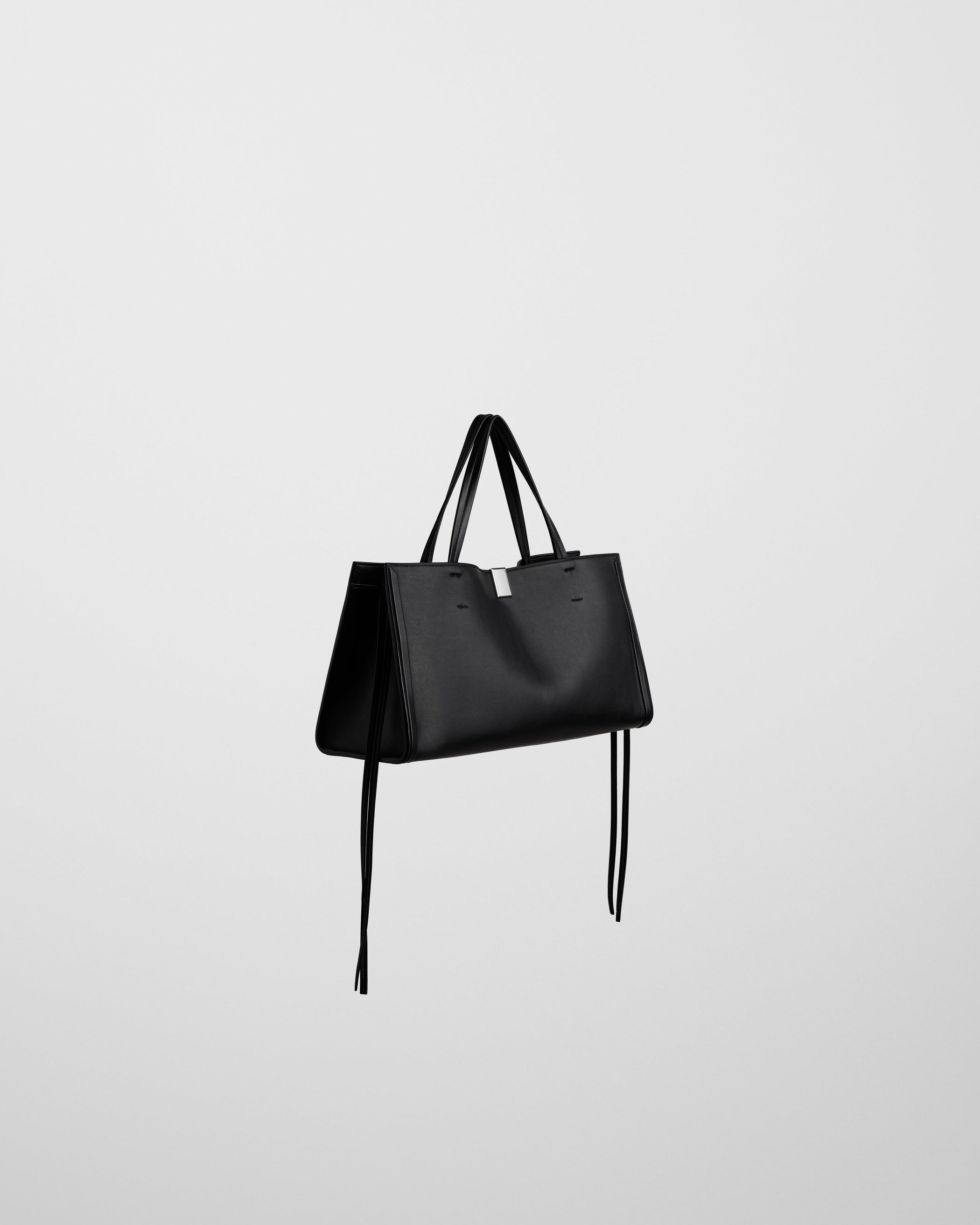 Side view of KIT CABAS BAG in black leather