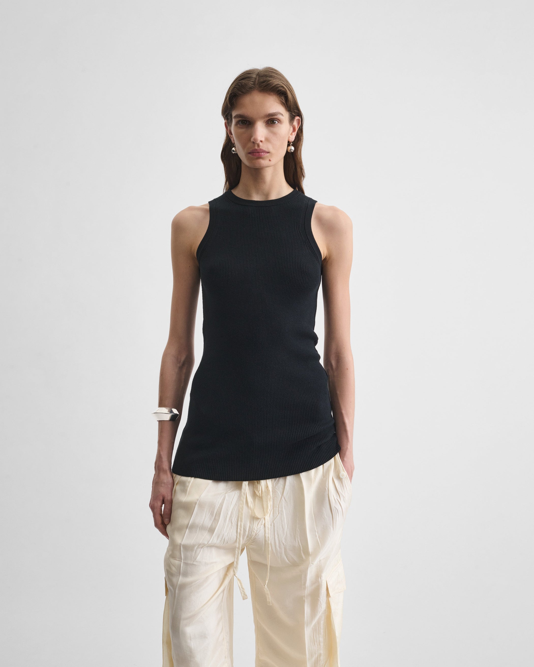 Front view of model wearing the RIB TANK in black wool