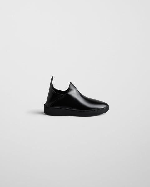 PHOEBE PHILO | SLIP ON SNEAKER | BLACK LEATHER