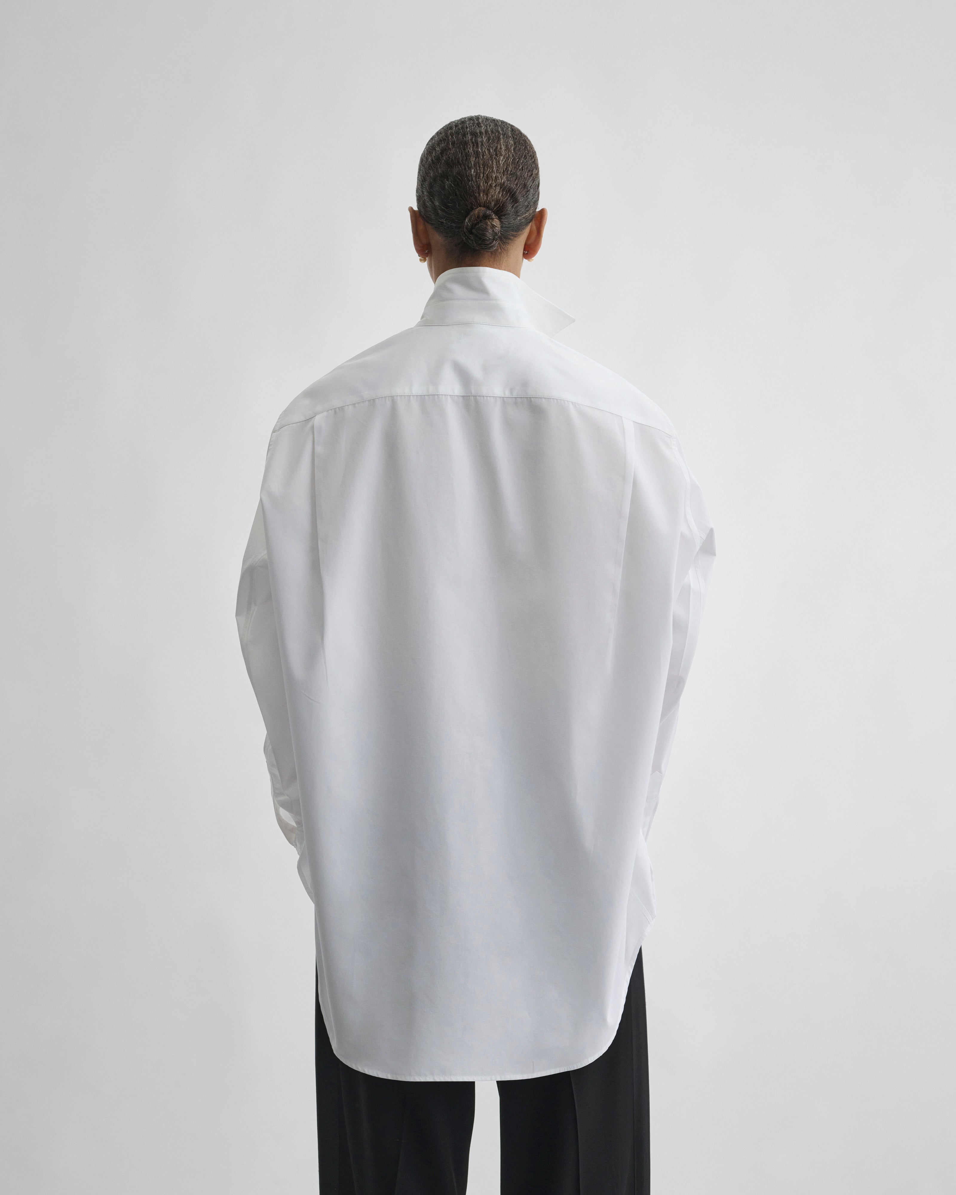 poofy dress shirt Suffering From Puffy Shirt? How Shirt Tailoring Can Solve All Your Fit Woes
