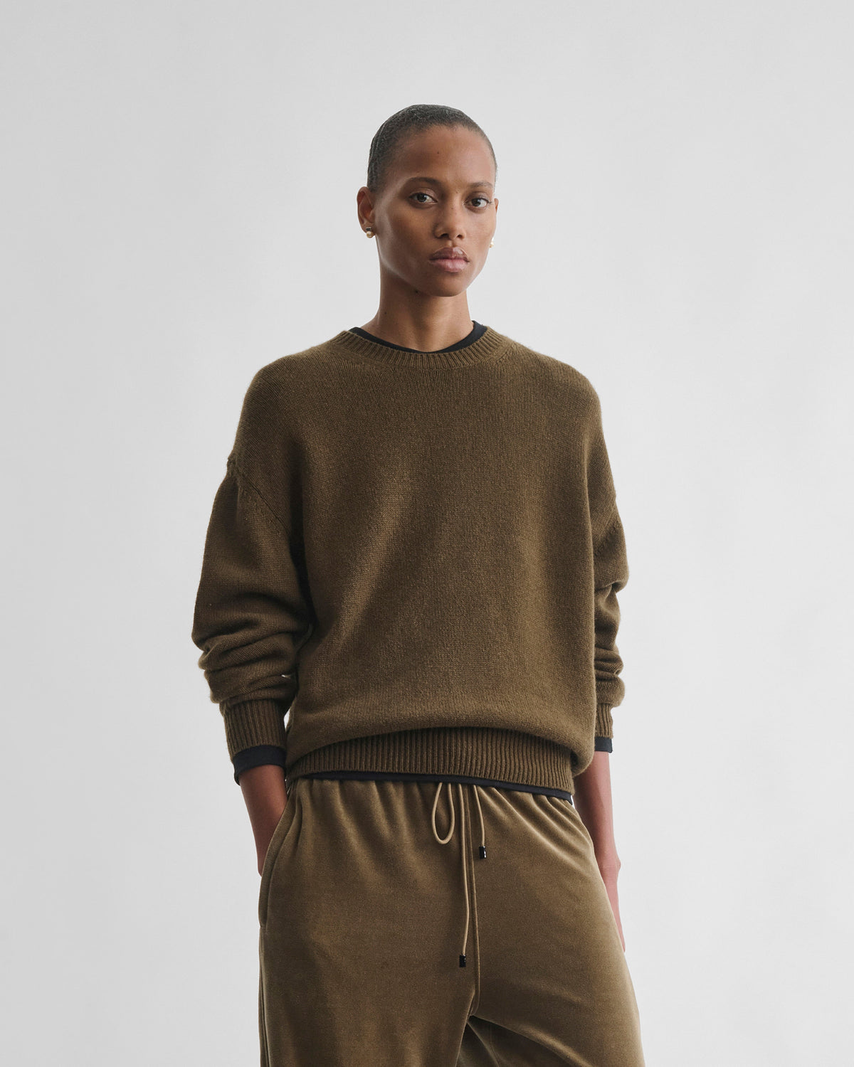 Front view of model wearing CREWNECK SWEATER in khaki cashmere