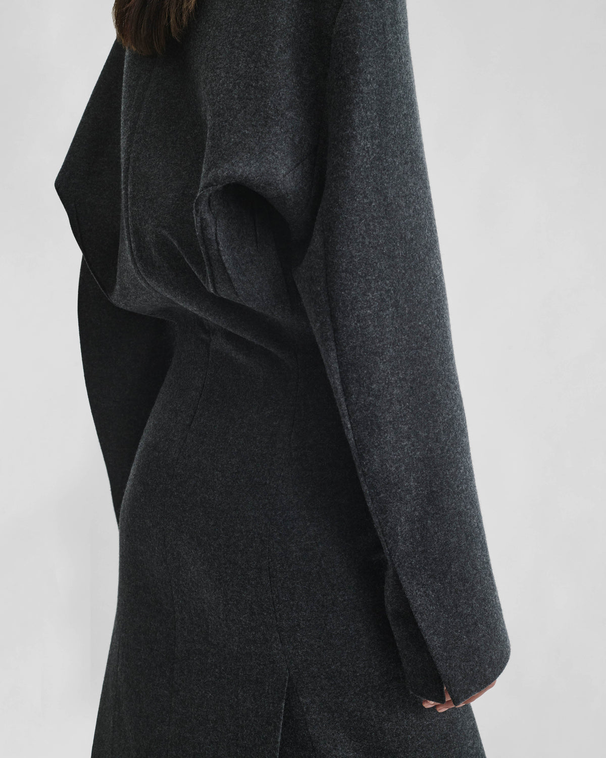 Detail shot of KINKED TAILORED DRESS in anthracite wool cashmere